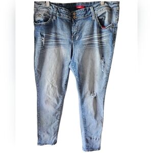 YMI Wanna Betta Butt Jeans Womens Size 20 Blue Distressed Stretch Skinny Denim